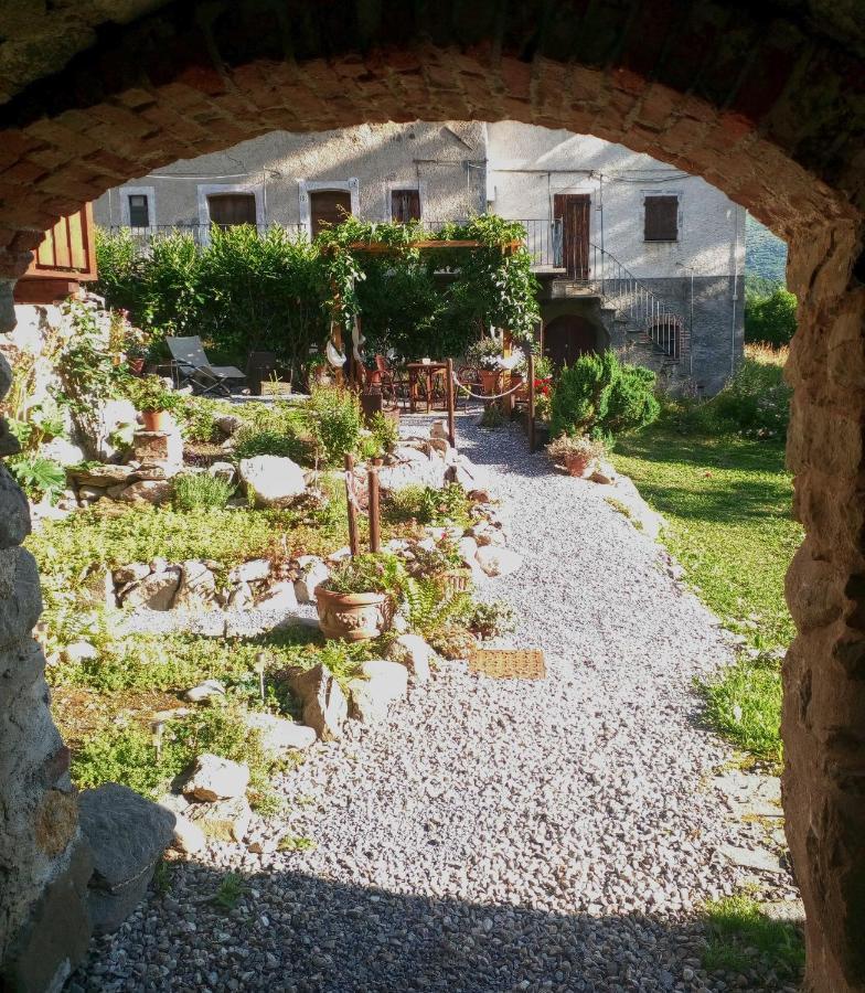B&B L'Abric - Centro Storico Di Limonetto Limone Piemonte Buitenkant foto