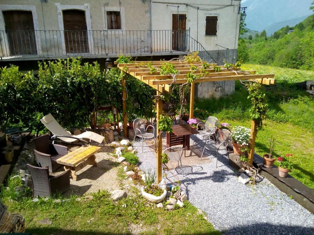 B&B L'Abric - Centro Storico Di Limonetto Limone Piemonte Buitenkant foto